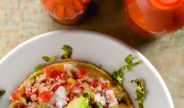 Tostada de ceviche
