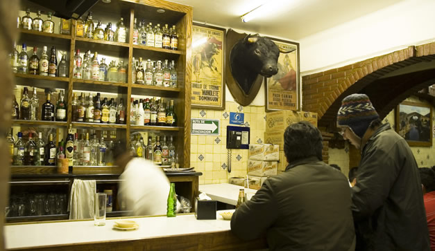 Adi�s pretensiones, venga el tequilta (Foto: Roberto Beltr�n)