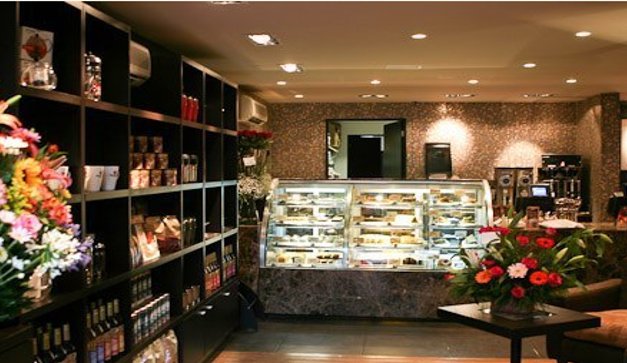 Gloria Jean's 