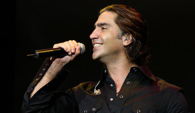 Alejandro Fern?ndez
