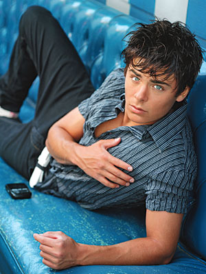 /media/anterior/externas/zac_efron300.jpg